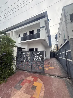 4bdrm Duplex in Lekki Phase 2 for rent
