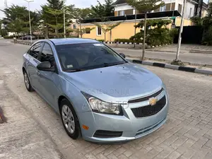 Chevrolet Cruze LS 2012 Blue