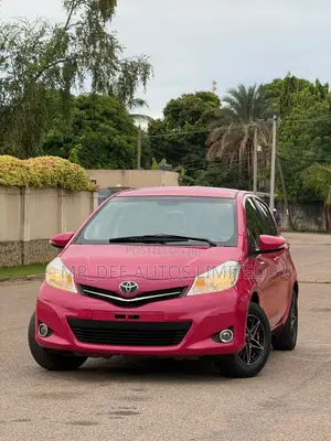 Toyota Yaris 2012 Red