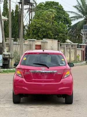 Toyota Yaris 2012 Red