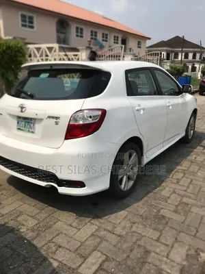 Toyota Matrix 2012 White