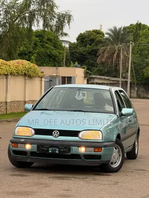 Volkswagen Golf 2003 Green