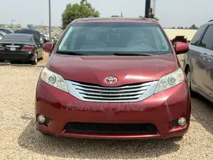 Toyota Sienna Limited AWD 7-Passenger 2013 Red