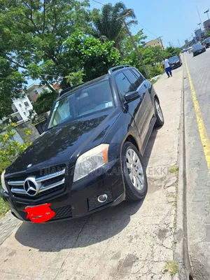 Mercedes-Benz 1422 2011 Black