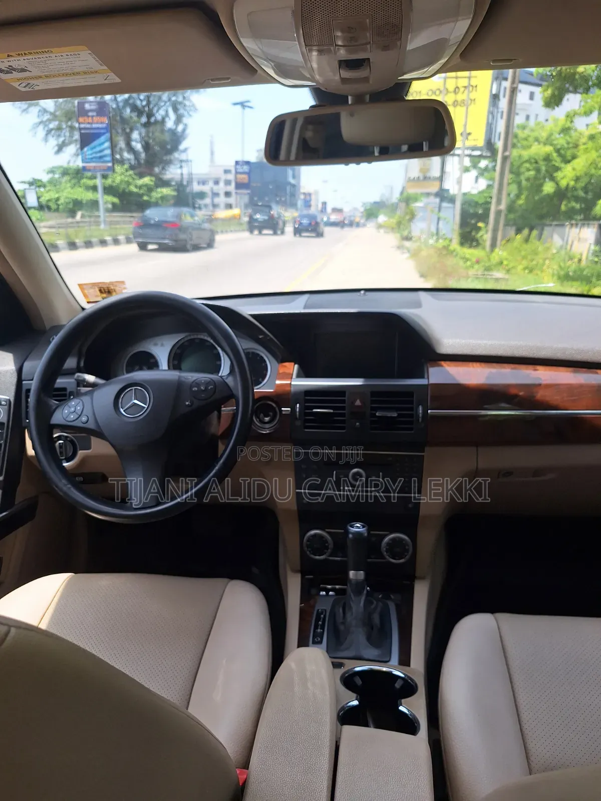 Mercedes-Benz 1422 2011 Black