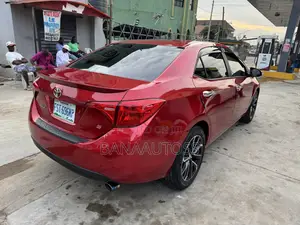 Toyota Corolla 2017 Red