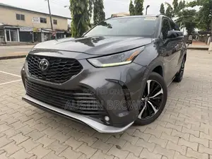 Toyota Highlander XSE 2022 Gray
