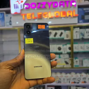Samsung Galaxy A06 128 GB Black
