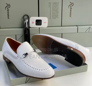 High Quality White Color Leather Shoe