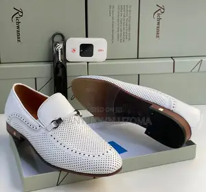 High Quality White Color Leather Shoe
