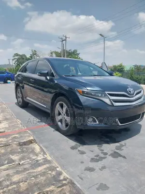 Toyota Venza XLE 2014 Blue
