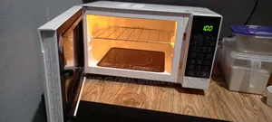 Microwave Oven With Low Energy Consumption