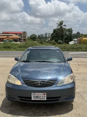 Toyota Camry XLE V6 4dr Sedan (3.0L 6cyl 5A) 2004 Blue