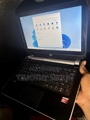 Laptop HP Pavilion 11 4GB AMD HDD 500GB