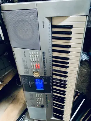 Yamaha PSR-295 Keyboard | Lagos | Uk-Used, Tested 100%
