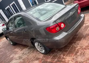 Toyota Corolla CE 2005 Gray