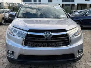 Toyota Highlander Limited V6 4x2 (3.5L 6cyl 6A) 2016 Silver