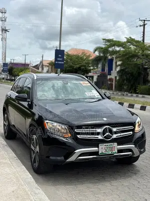 Mercedes-Benz GLC-Class 2017 Black