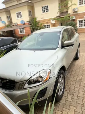 Volvo XC60 2011 White