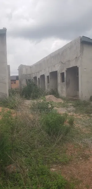 A 10rooms Uncompleted Hostel Is Available for Sale Kwara State
