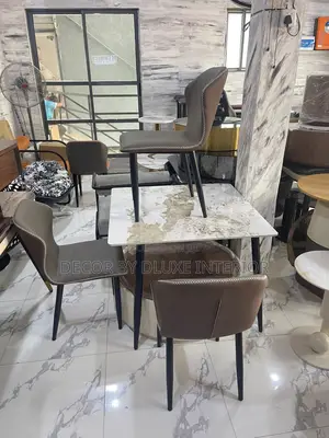 4-Seater Dining Set