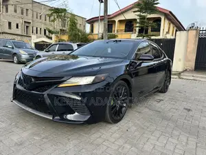 Toyota Camry XSE V6 (3.5L V6 8A) 2019 Black