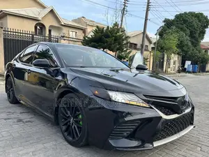 Toyota Camry XSE V6 (3.5L V6 8A) 2019 Black