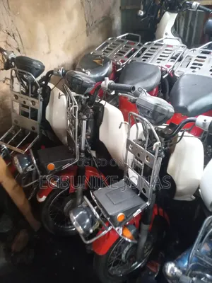 Honda CB 2020 Red