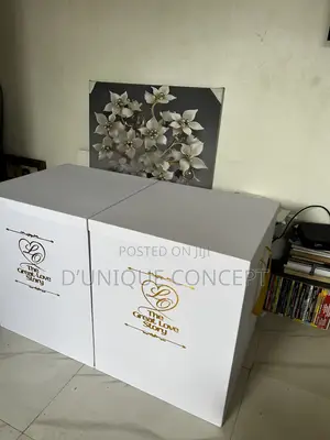 Giant Spray Gift Box