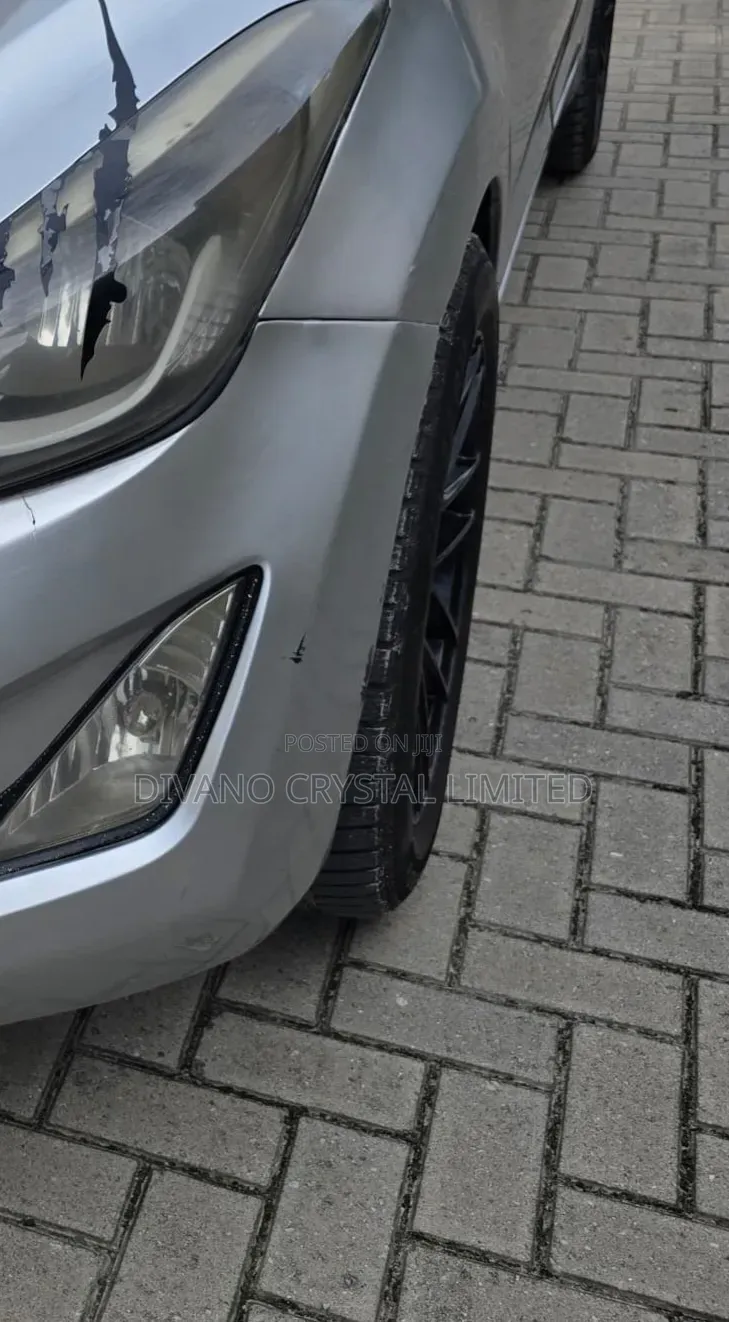 Hyundai Elantra 2014 Silver