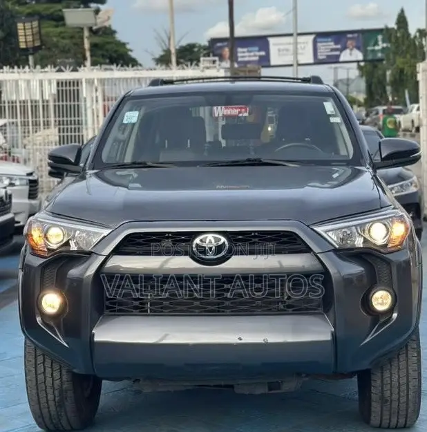 Toyota 4-Runner 2019 Gray