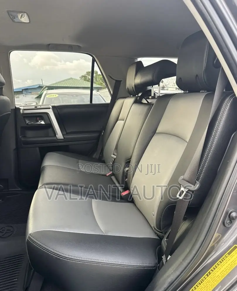 Toyota 4-Runner 2019 Gray