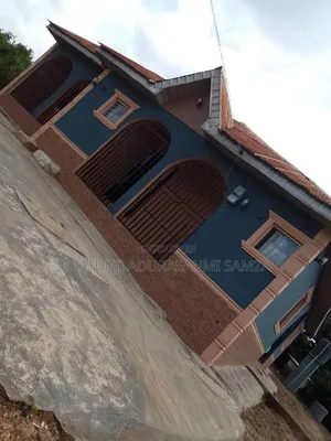 4bdrm Bungalow in Akinyele for sale