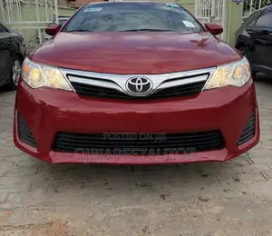 Toyota Camry LE 4dr Sedan (2.5L 4cyl 6A) 2013 Red