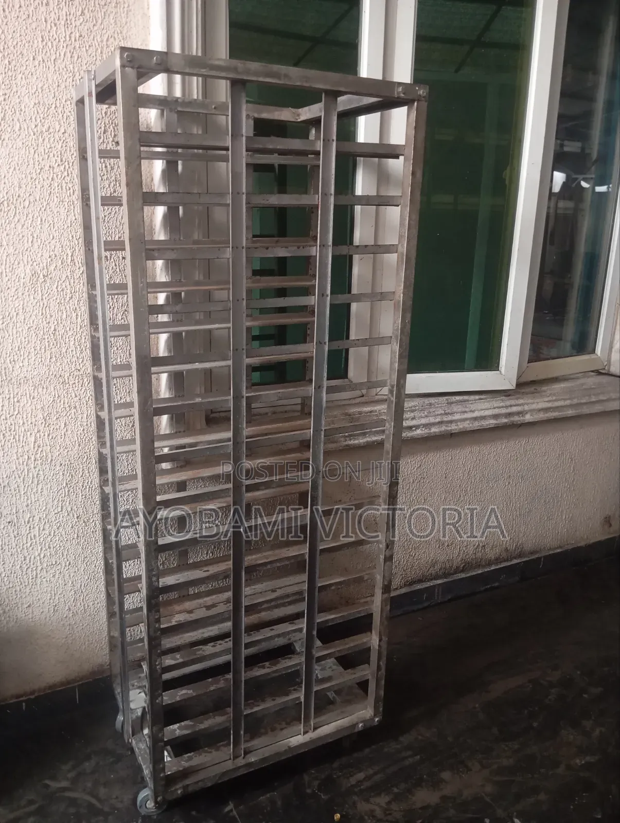 Used 15 Steps Bread Rack