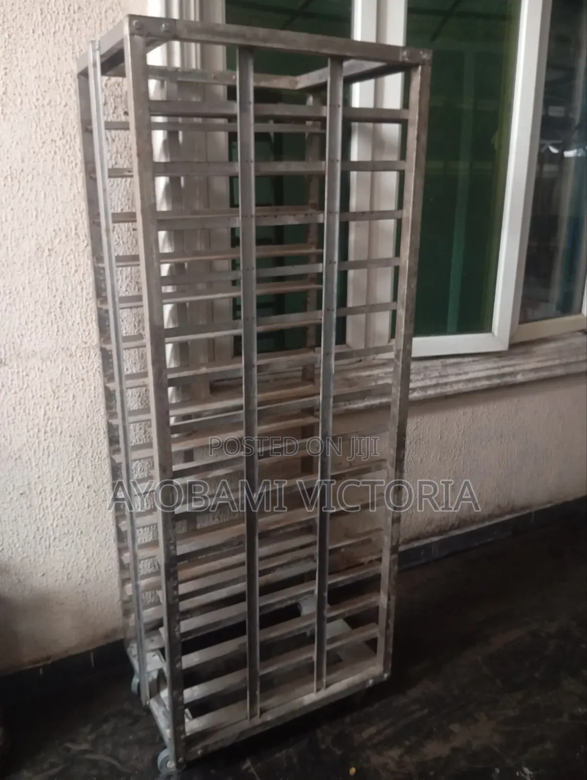 Used 15 Steps Bread Rack