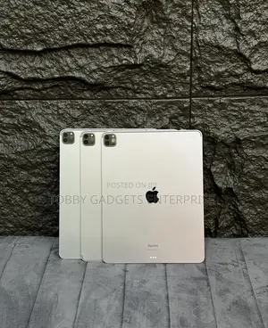 Apple iPad Pro 12.9 (2022) 128 GB Silver