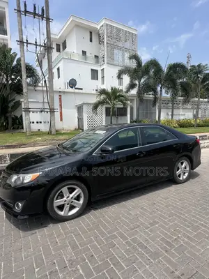 Toyota Camry SE 4dr Sedan (2.5L 4cyl 6A) 2013 Black