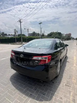 Toyota Camry SE 4dr Sedan (2.5L 4cyl 6A) 2013 Black