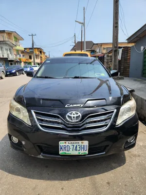 Toyota Camry XLE 4dr Sedan (2.5L 4cyl 6AM) 2010 Black