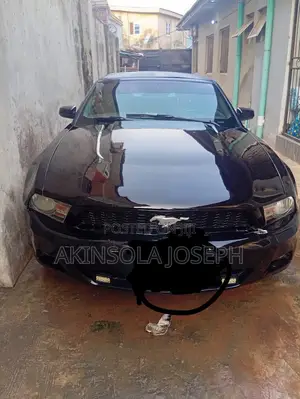 Ford Mustang GT 2011 Black