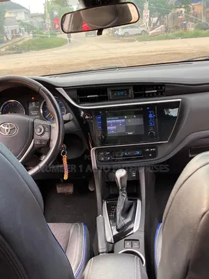 Toyota Corolla SE (1.8L 4cyl 6M) 2019 Red