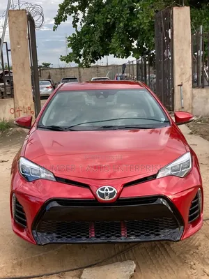Toyota Corolla SE (1.8L 4cyl 6M) 2019 Red