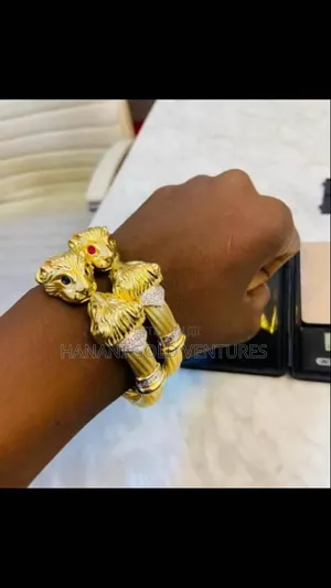 Pure 18karat Gold Dragons Bangles Available for Serious Buyers