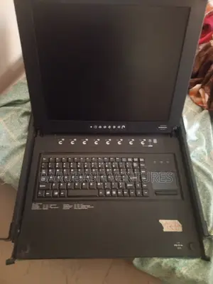 17", 1u, 8 Port Samsung KVM Switch-LCD Monitor Keyboad Drawer