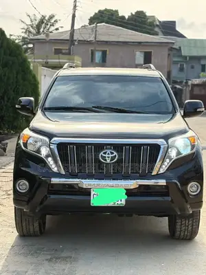 Toyota Land Cruiser Prado 2.7 i 2012 Black
