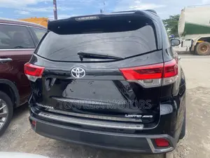 Toyota Highlander Limited Platinum 4x4 V6 (3.5L 6cyl 8A) 2018 Black