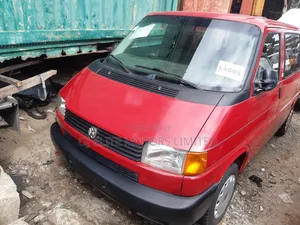 Volkswagen Transporter 2004 Red