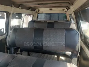 Mitsubishi L300 2005 White