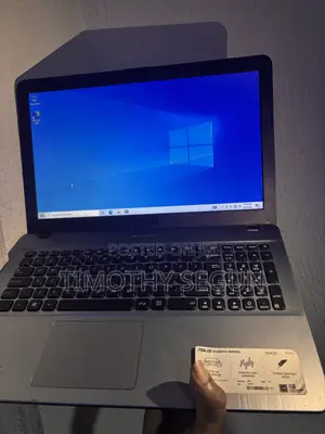 Laptop Asus 4GB Intel HDD 1T